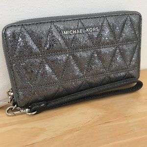 Michael Kors Large Flat Multifunction Phone Case